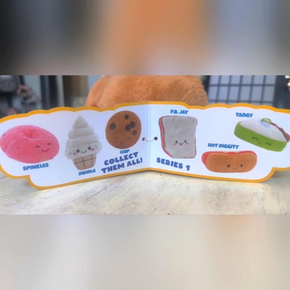 ⭐3 For $21⭐Hot Dog "Hot Diggity Dog" Stuffed Plushie - Picture 6 of 6